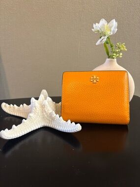 Tory Burch Bright Orange Pebbled Leather Wallet with Gold Logo